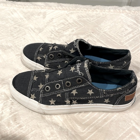 Blowfish Navy Blue and White Star Sneakers - updated listing - Picture 2 of 3